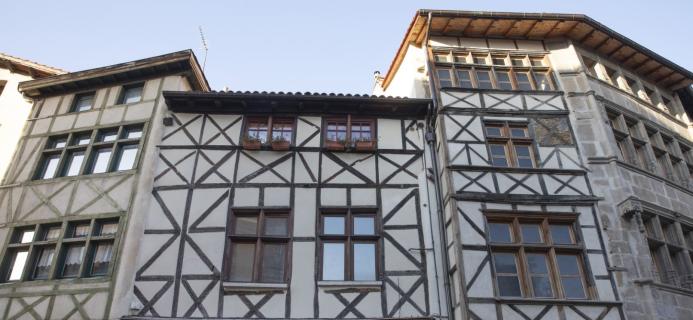 Maisons à pans de bois du bourg historique © Ville de Saint-Étienne / Pierre Grasset Maisons à pans de bois du bourg historique © Ville de Saint-Étienne / Pierre Grasset