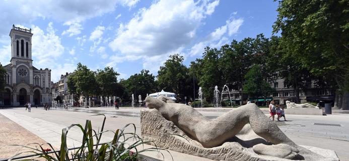 Place Jean-Jaurès